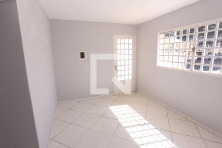 Sala de casa para alugar com 6 quartos, 150m² em Guará I, Brasília