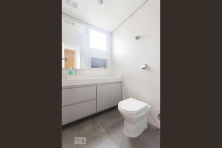 Banheiro de apartamento à venda com 1 quarto, 45m² em Indianópolis, São Paulo