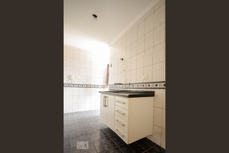 Cozinha de apartamento para alugar com 2 quartos, 54m² em Vila Regente Feijó, São Paulo