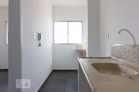 Cozinha de apartamento para alugar com 1 quarto, 30m² em Vila Pereira Barreto, São Paulo