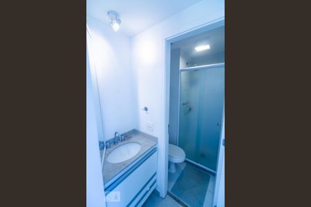 Banheiro de apartamento à venda com 1 quarto, 50m² em Vila Gomes Cardim, São Paulo
