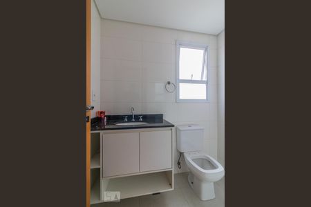 Banheiro de apartamento à venda com 1 quarto, 50m² em Rudge Ramos, São Bernardo do Campo