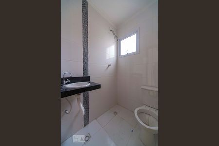 Banheiro  de apartamento para alugar com 2 quartos, 50m² em Parque Oratório, Santo André