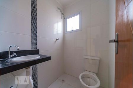 Banheiro  de apartamento para alugar com 2 quartos, 50m² em Parque Oratório, Santo André