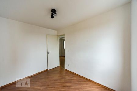 Quarto 1 de apartamento para alugar com 2 quartos, 45m² em Taboão, São Bernardo do Campo