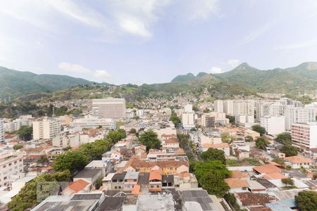 Vista Quarto 2 de apartamento para alugar com 2 quartos, 60m² em Grajaú, Rio de Janeiro