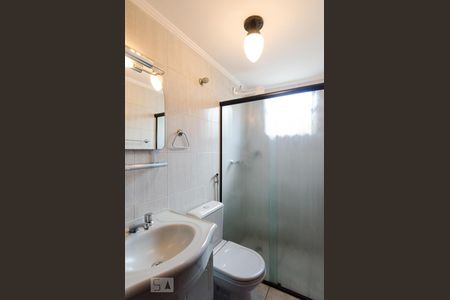 Banheiro da suíte 1 de casa à venda com 2 quartos, 160m² em Parque Terra Nova, São Bernardo do Campo