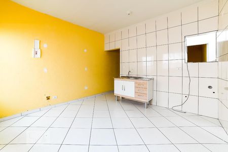 Sala - Cozinha de casa para alugar com 1 quarto, 30m² em Jardim Guanca, São Paulo