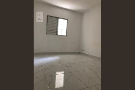 Quarto de casa para alugar com 1 quarto, 50m² em Vila Araguaia, São Paulo