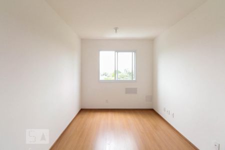 Sala  de apartamento para alugar com 2 quartos, 40m² em Sítio da Figueira, São Paulo