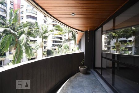 Varanda de apartamento para alugar com 3 quartos, 129m² em Vila Morumbi, São Paulo