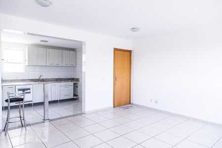 Sala de apartamento para alugar com 3 quartos, 78m² em Nova Suíssa, Belo Horizonte