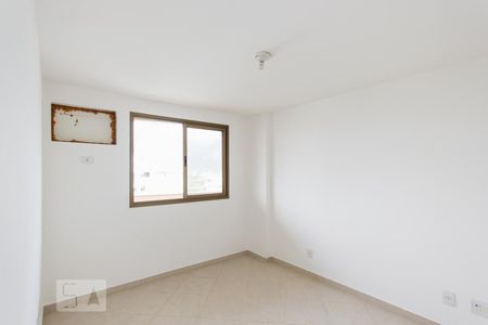 Quarto 2 - Suíte 1 (Primeiro Andar) de apartamento à venda com 4 quartos, 140m² em Jacarepaguá, Rio de Janeiro