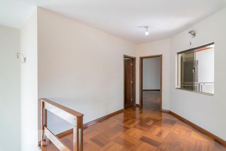 Sala Piso Superior de casa para alugar com 3 quartos, 300m² em Jardim Sílvia, Santo André