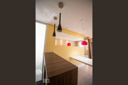 cozinha de apartamento para alugar com 2 quartos, 45m² em Ponte Preta, Campinas