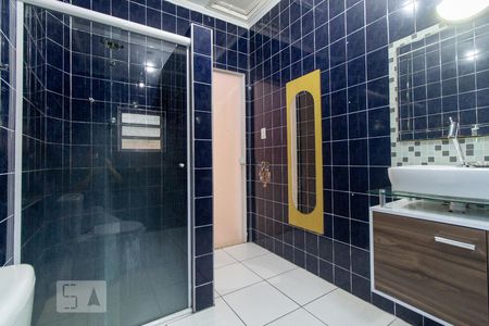 Banheiro de casa para alugar com 2 quartos, 75m² em Vila Gomes Cardim, São Paulo