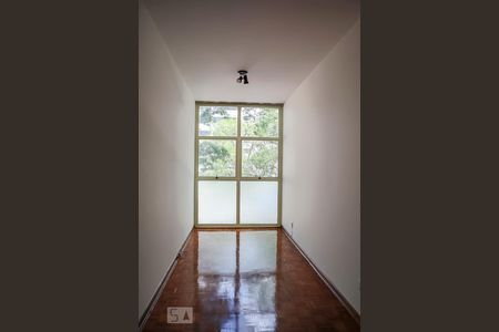 Hall dos quartos de apartamento para alugar com 3 quartos, 235m² em Cerqueira César, São Paulo