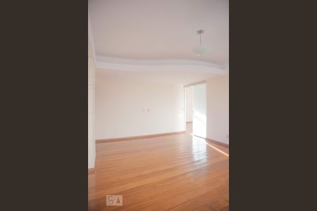 Apartamento para alugar com 3 quartos, 125m² em Cruzeiro, Belo Horizonte