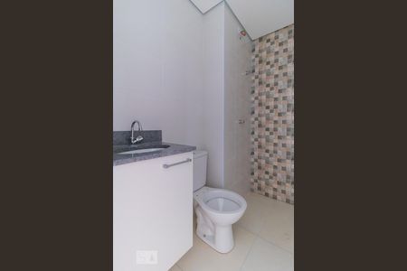 Banheiro de apartamento para alugar com 2 quartos, 41m² em Vila Ré, São Paulo