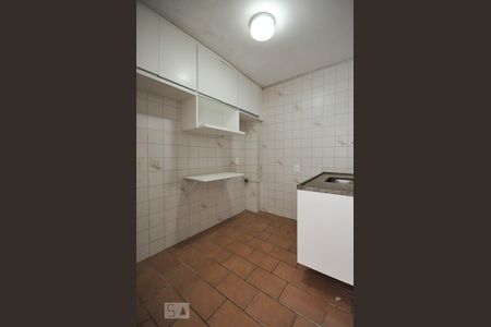 Cozinha de apartamento para alugar com 1 quarto, 50m² em Cambuí, Campinas