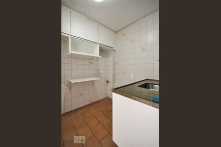 Cozinha de apartamento para alugar com 1 quarto, 50m² em Cambuí, Campinas