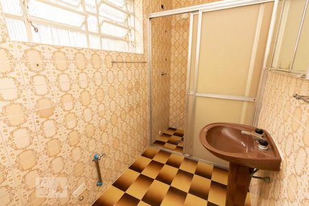 Banheiro 01 de casa à venda com 2 quartos, 125m² em Barra Funda, São Paulo