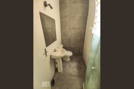 Banheiro de apartamento para alugar com 1 quarto, 55m² em Cristo Rei, São Leopoldo