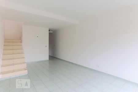 Sala de casa à venda com 3 quartos, 140m² em Jardim Maria Estela, São Paulo