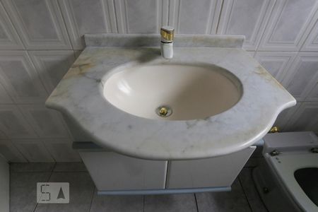 Lavabo de casa à venda com 3 quartos, 140m² em Jardim Maria Estela, São Paulo