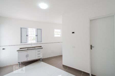 Sala e Cozinha de apartamento para alugar com 2 quartos, 38m² em São João Clímaco, São Paulo