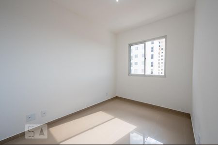 Quarto 2 de apartamento para alugar com 2 quartos, 48m² em Samambaia Sul (samambaia), Brasília