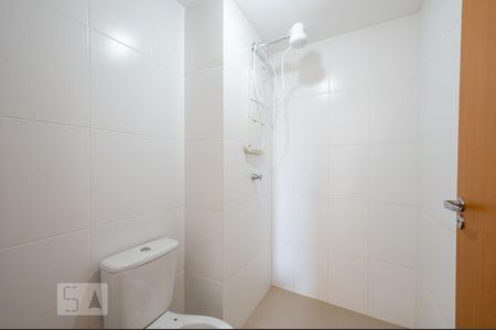 Banheiro de apartamento para alugar com 2 quartos, 48m² em Samambaia Sul (samambaia), Brasília