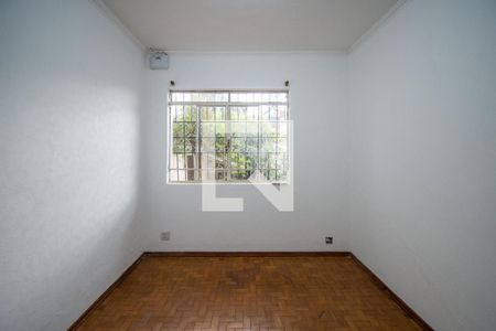 Sala de TV de casa para alugar com 3 quartos, 233m² em Bosque, Campinas