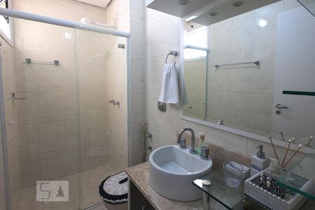Banheiro 2 de apartamento para alugar com 3 quartos, 89m² em Centro, Florianópolis