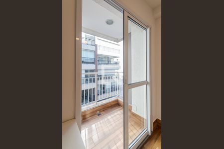 Varanda de kitnet/studio para alugar com 1 quarto, 20m² em Bela Vista, São Paulo