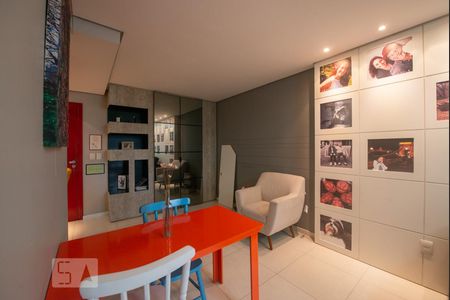 Sala de apartamento para alugar com 2 quartos, 157m² em Kobrasol, São José