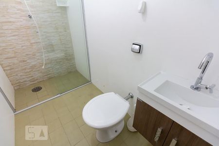 Banheiro de apartamento para alugar com 2 quartos, 65m² em Perdizes, São Paulo