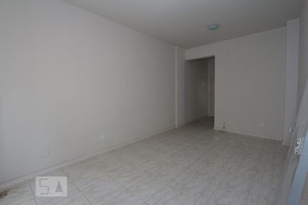 Sala/Quarto de kitnet/studio para alugar com 1 quarto, 25m² em Centro, Rio de Janeiro