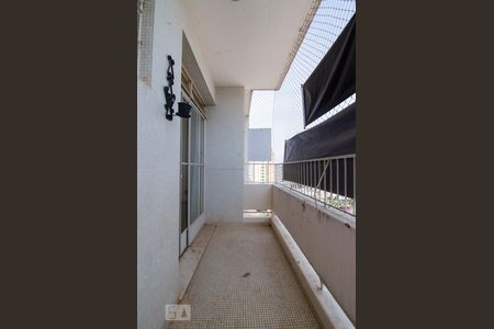 Sacada de apartamento à venda com 3 quartos, 100m² em Centro, Campinas