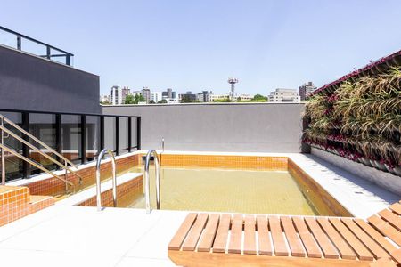 Piscina de apartamento para alugar com 1 quarto, 40m² em São João, Porto Alegre