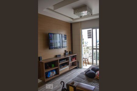 sala de apartamento para alugar com 3 quartos, 75m² em Vila Nivi, São Paulo