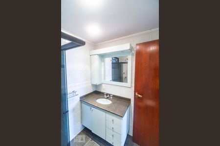 Banheiro de apartamento à venda com 3 quartos, 110m² em Vila Diva (zona Leste), São Paulo