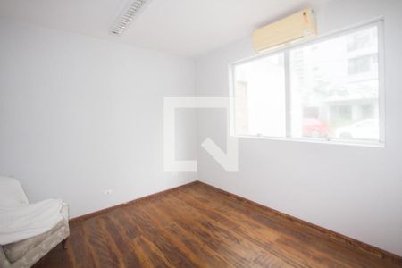 Sala 3 de casa à venda com 5 quartos, 272m² em Jardim das Acácias, São Paulo