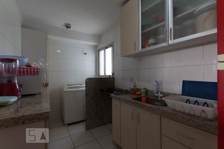 Cozinha de apartamento para alugar com 3 quartos, 78m² em Setor dos Afonsos, Goiânia