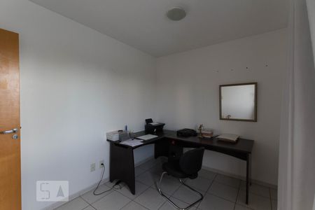 Quarto 3 de apartamento para alugar com 3 quartos, 78m² em Setor dos Afonsos, Goiânia