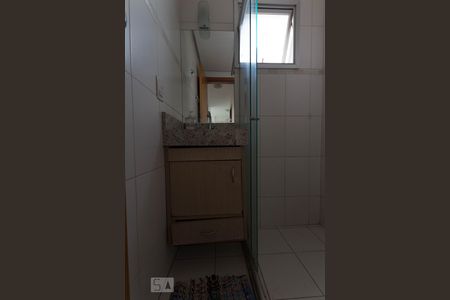 Banheiro de apartamento para alugar com 3 quartos, 78m² em Setor dos Afonsos, Goiânia