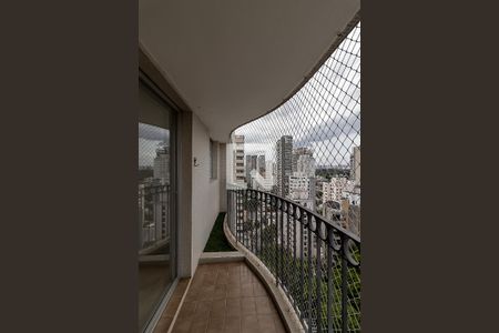 Varanda de apartamento para alugar com 2 quartos, 70m² em Moema, São Paulo