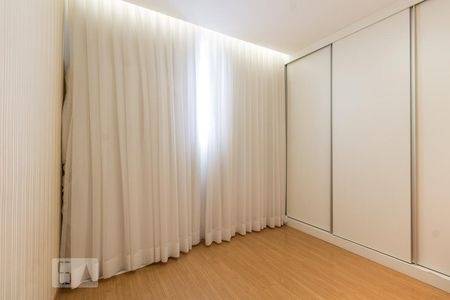 Quarto 1 de apartamento para alugar com 2 quartos, 56m² em Ouro Preto, Belo Horizonte