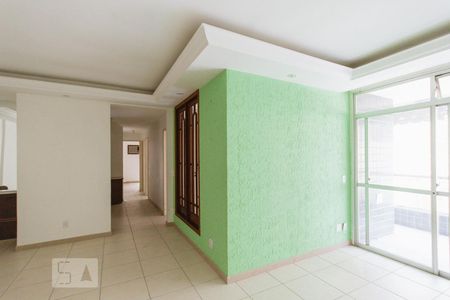 Sala de apartamento para alugar com 4 quartos, 159m² em Anil, Rio de Janeiro