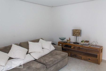 Sala de TV com Suíte de casa à venda com 6 quartos, 385m² em Centro, Diadema